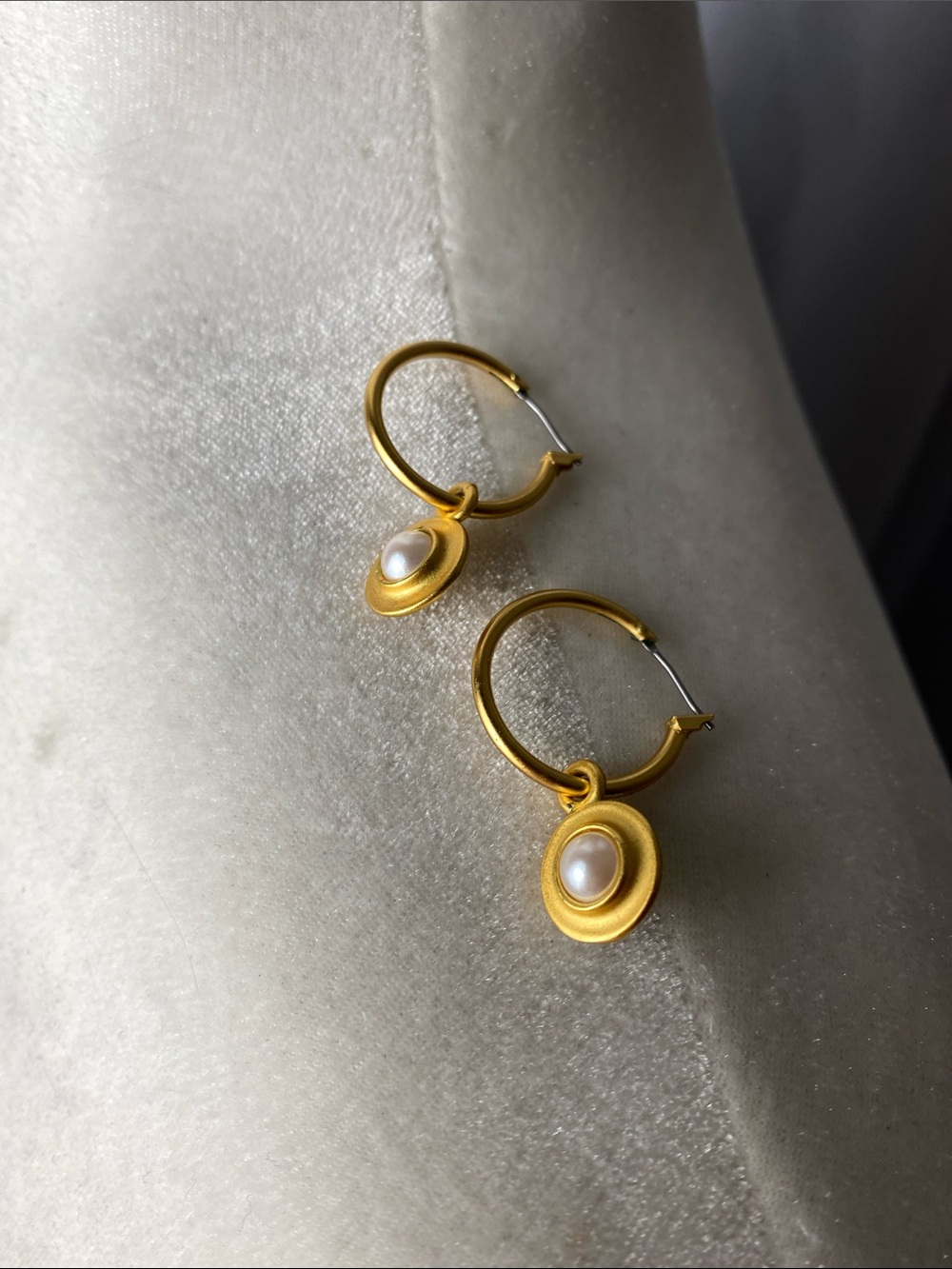 ANNE KLEIN vintage hoops.